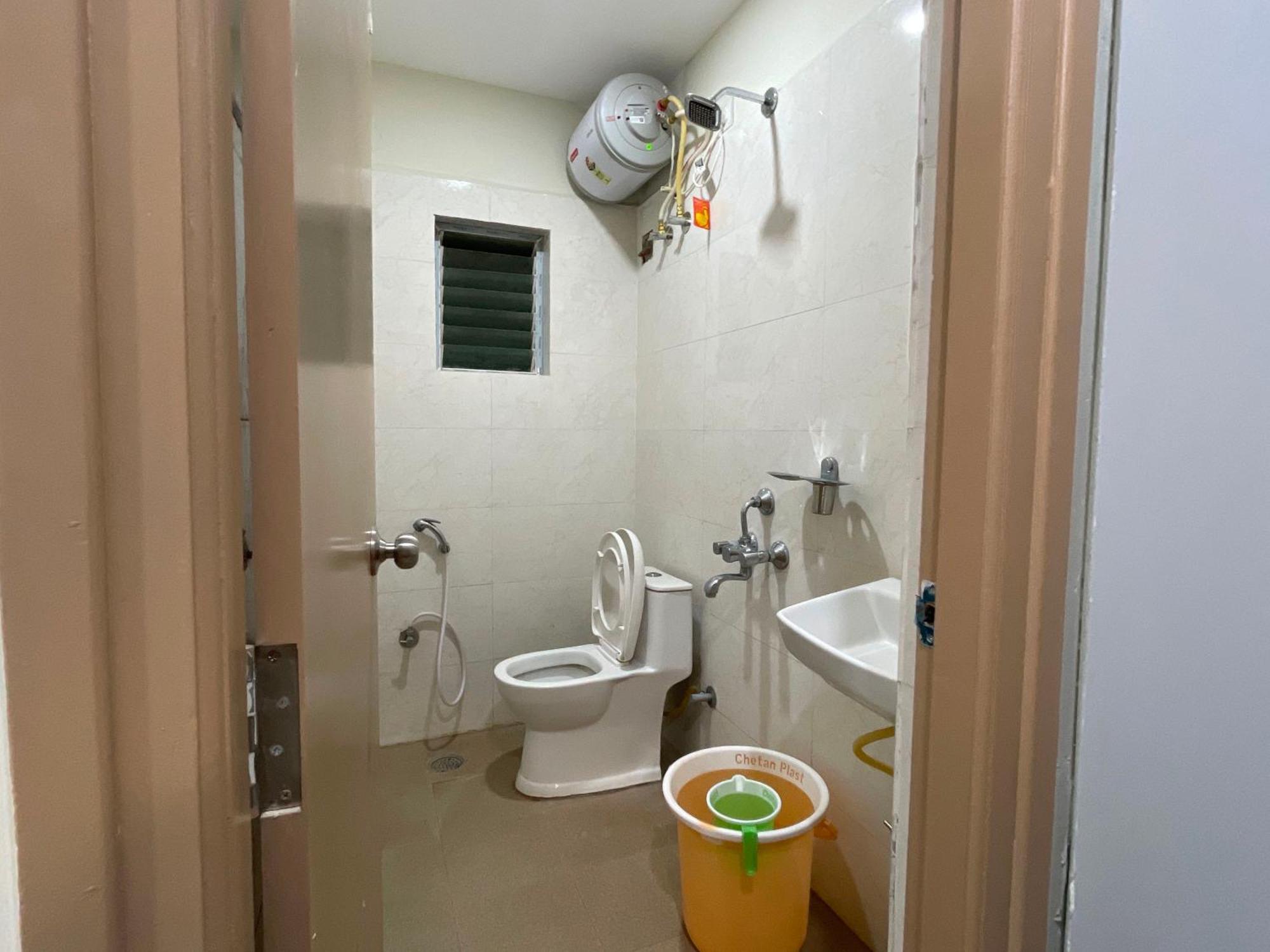 Hotel O Helloworld Tech View Hyderabad Exterior photo