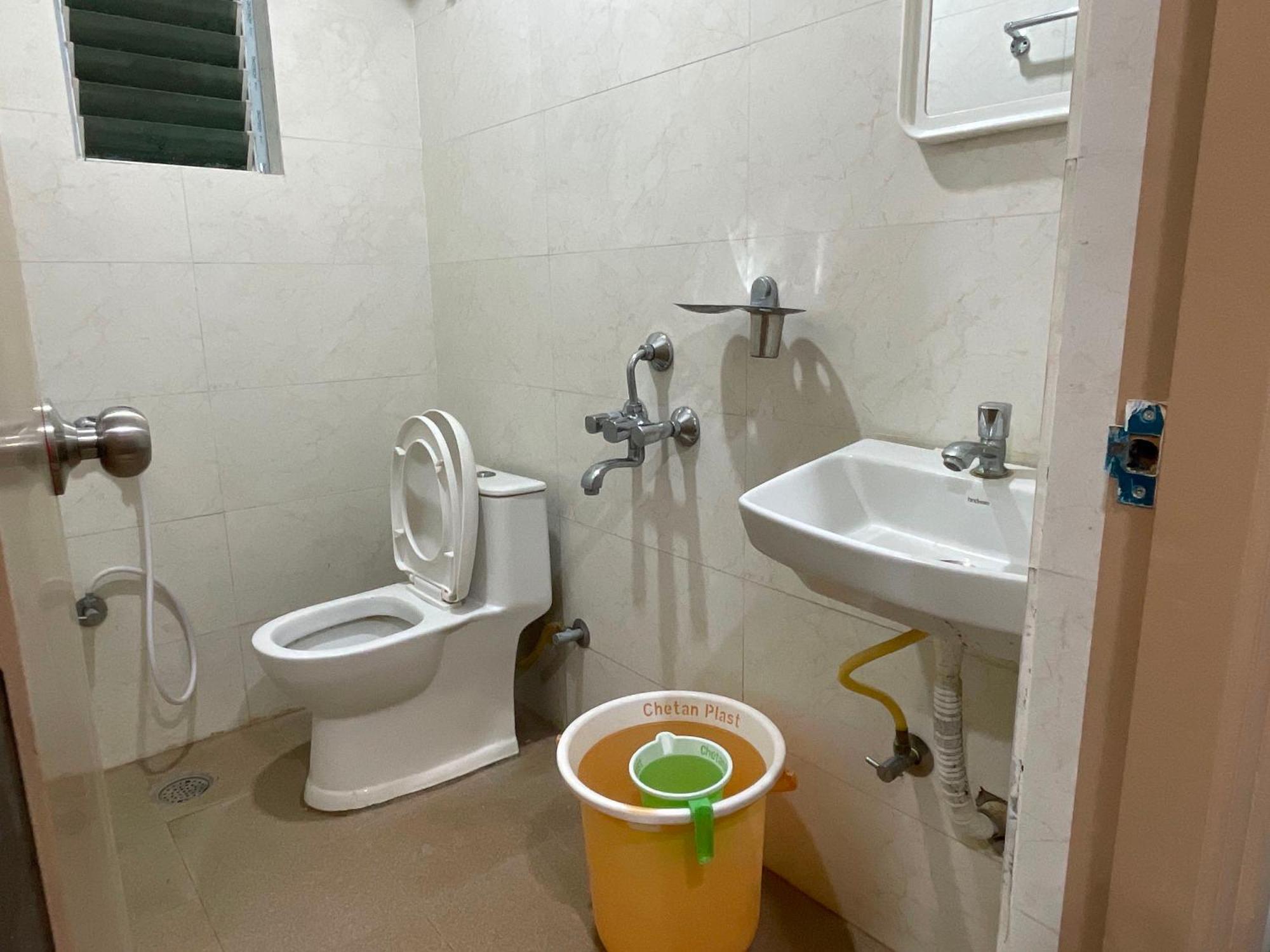 Hotel O Helloworld Tech View Hyderabad Exterior photo